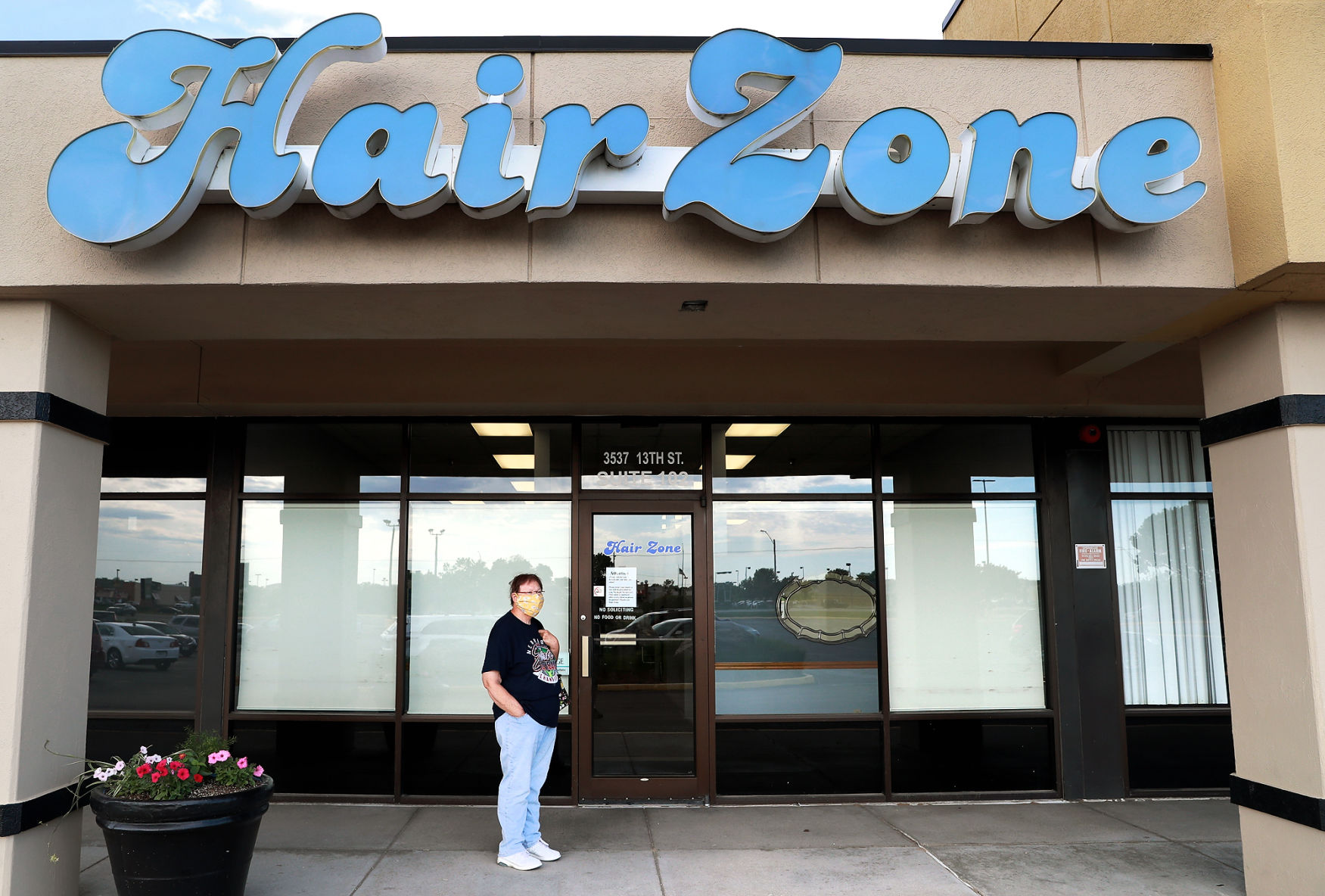 06220_HairZoneReopen005_bjs.JPG